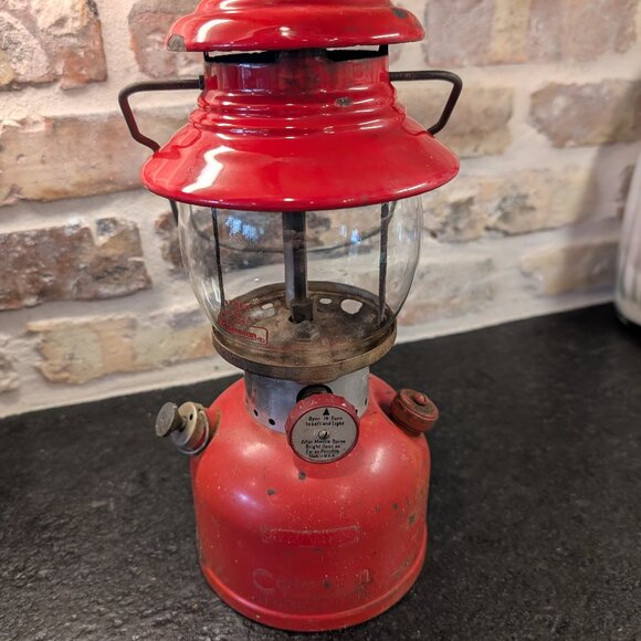 Vintage Coleman Model 200A Lantern June 1960 - untested - Picture 1 of 16